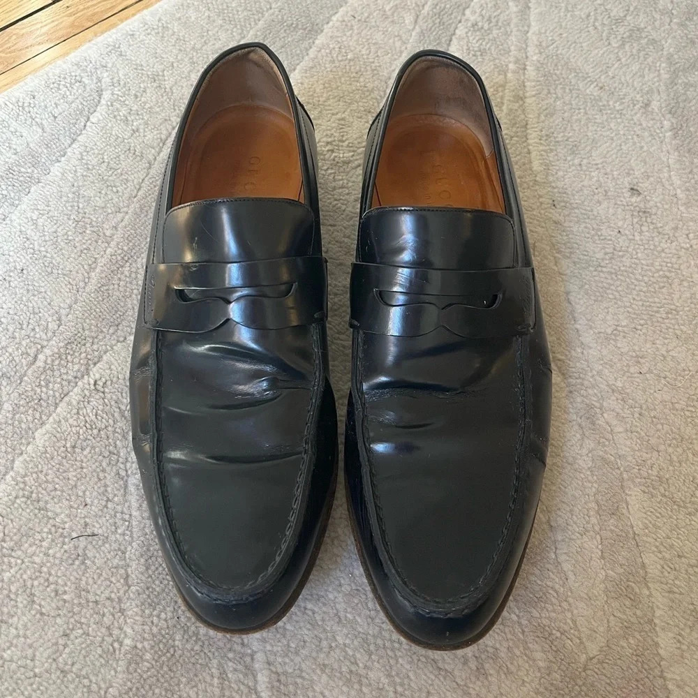 GUCCI Men’s  Black Leather Loafers with Logo, style 181797, size 41.5 / 8